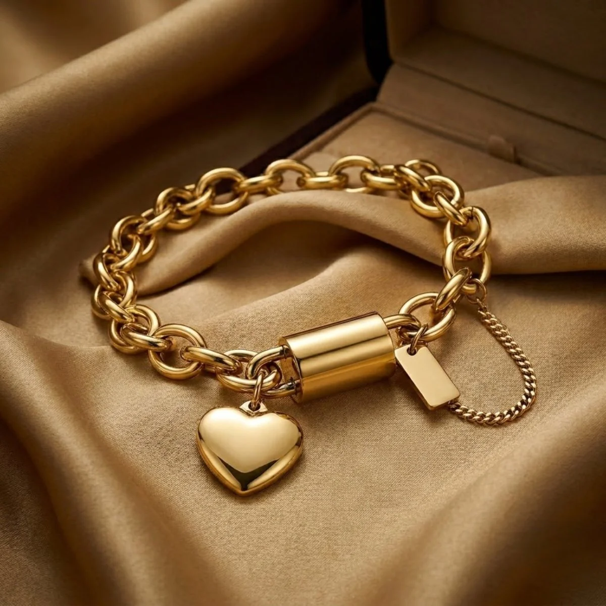 Chunky Heart Charm Bracelet for Women | Gold and Silver Link Chain with Toggle Clasp | Tarnish-Free Stainless Steel Jewelry | The Amour Bracelet by Kouvr - Image 3