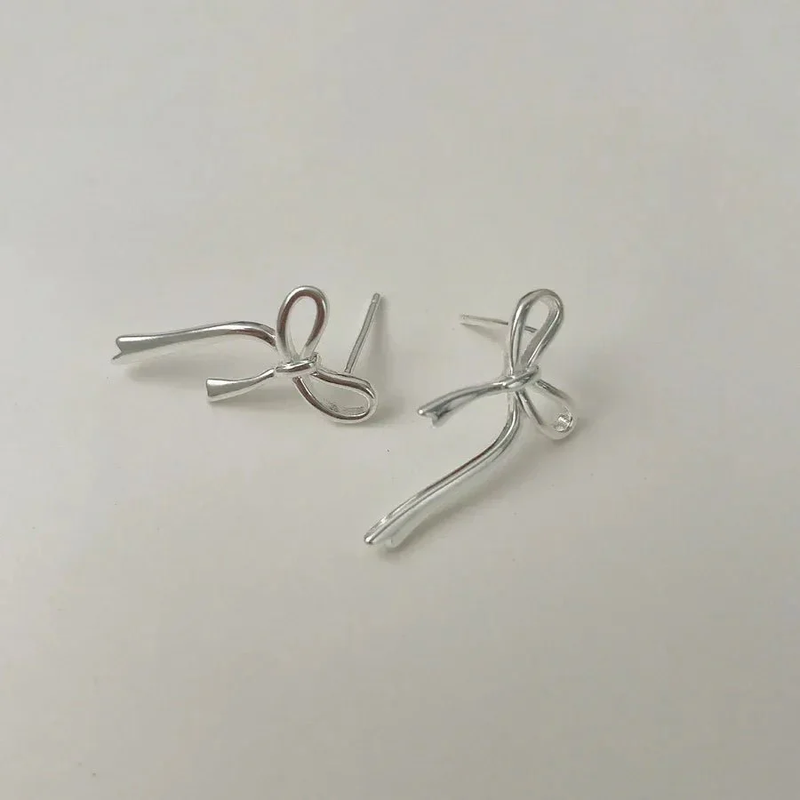 Carly Bow Earrings - Image 7