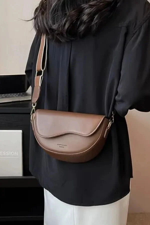 Chelsea Crossbody Bag - Image 4