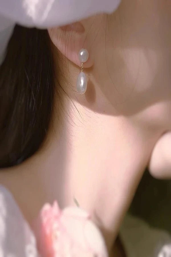 Tricia Pearl Earrings - Image 7