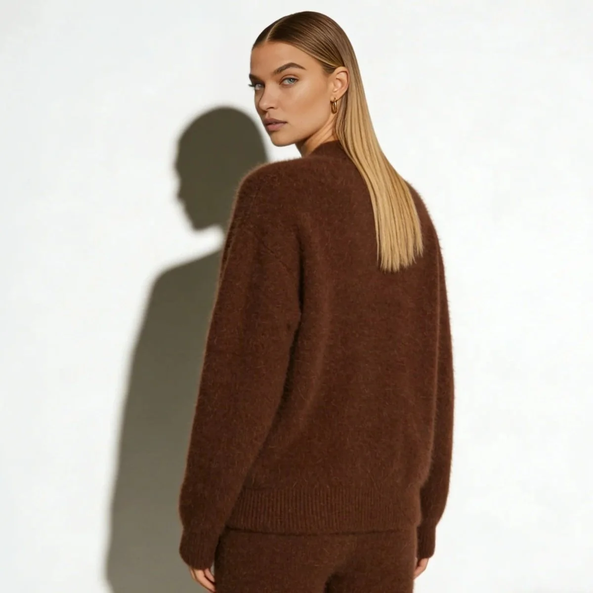 Gina - Image 8