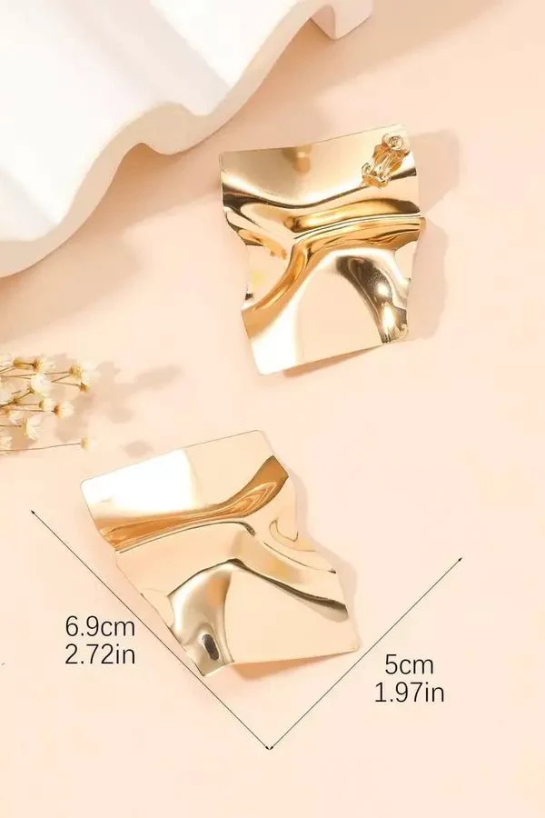Max Crinkled Statement Earrings - Image 5