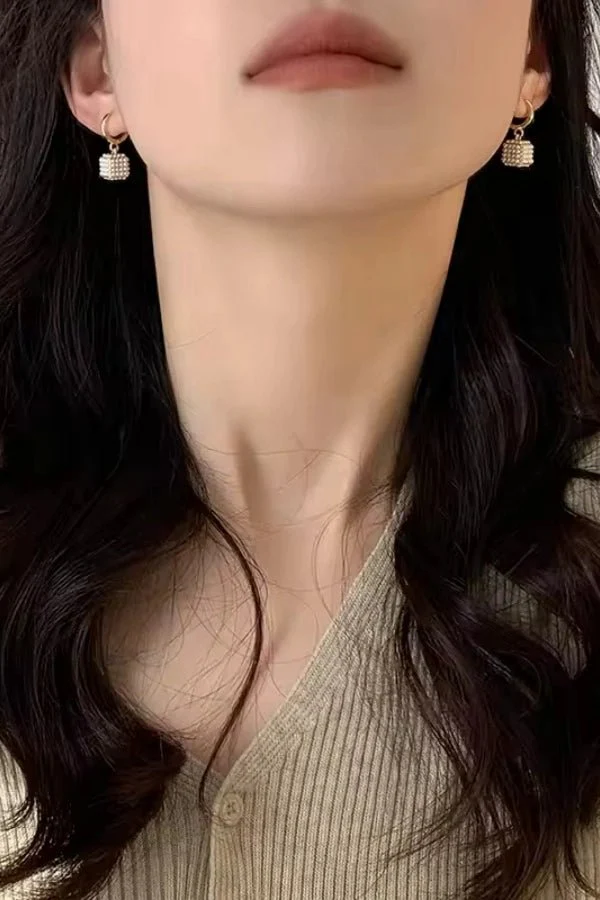 Pearl Cube Earrings - Image 9